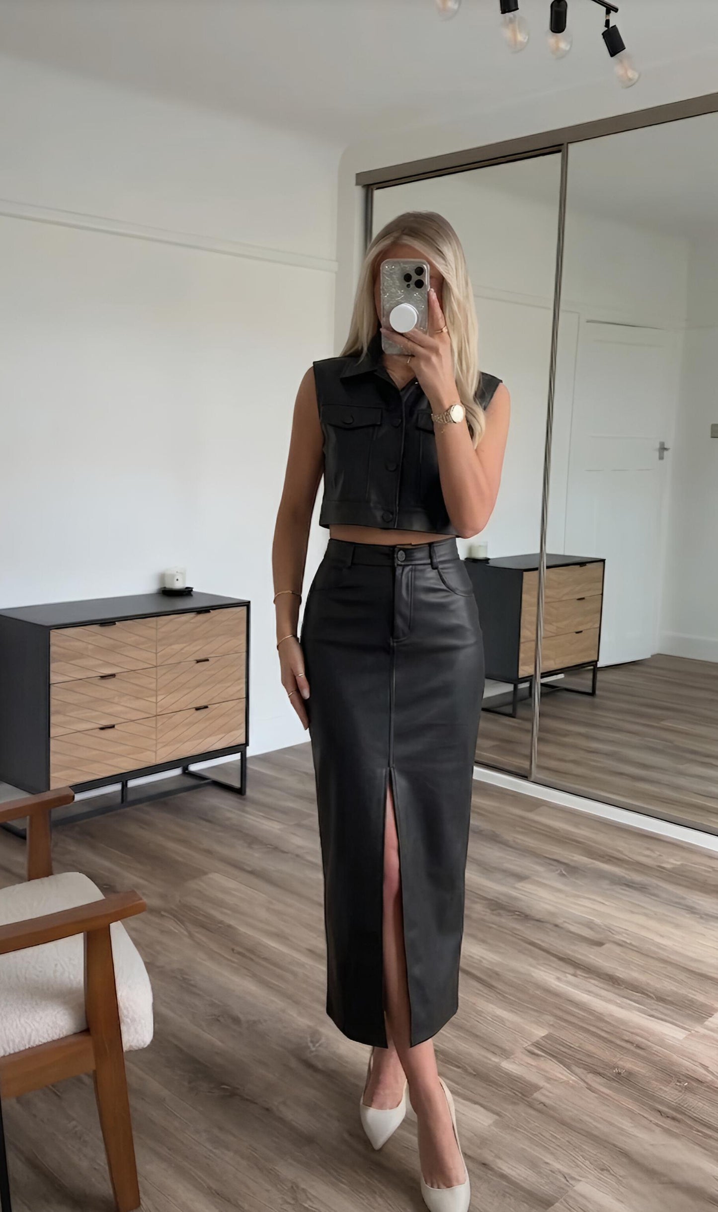 Conjunto Morrigan en Cuerotex para Mujer | Falda + Chaleco